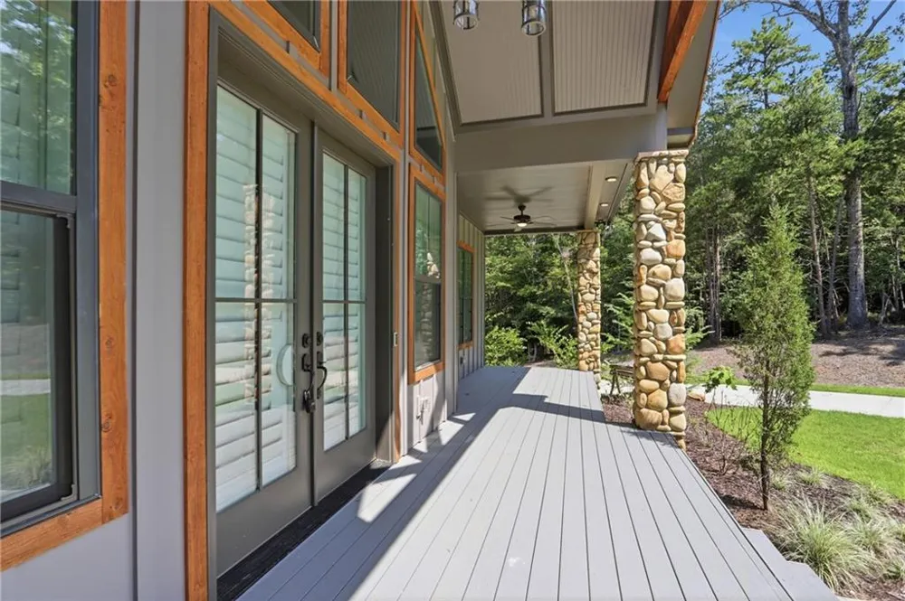 175 Lands End Trail Cleveland, GA 30528