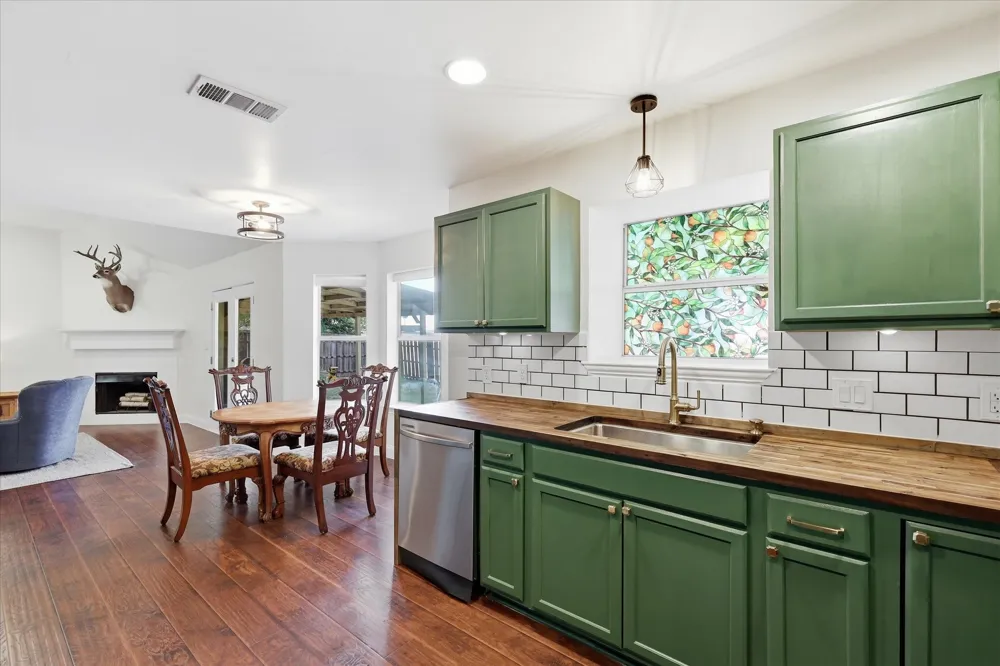 208 Cory Court Krum, TX 76249