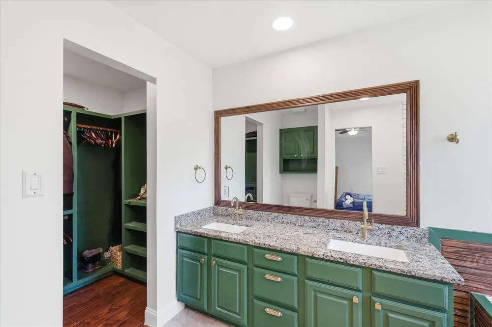 208 Cory Court Krum, TX 76249