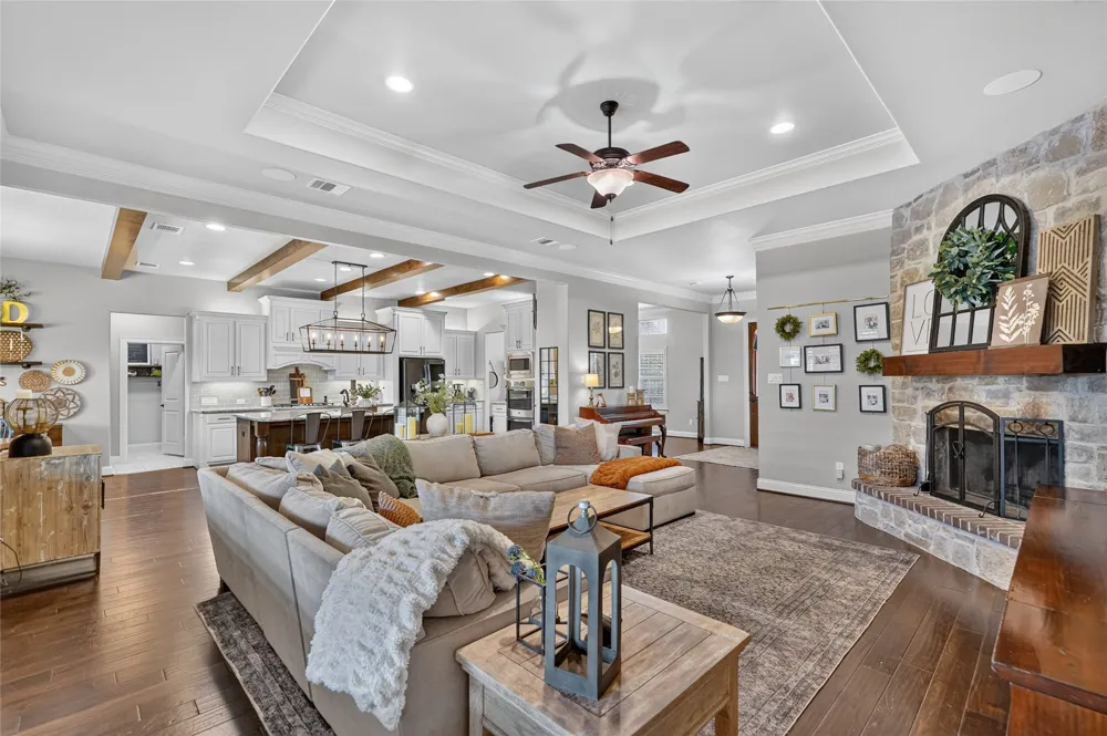 11110 Whispering Lane Talty, TX 75126