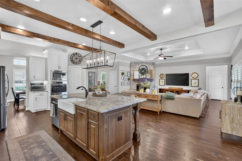 11110 Whispering Lane Talty, TX 75126