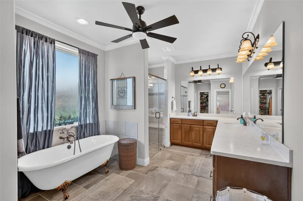 11110 Whispering Lane Talty, TX 75126