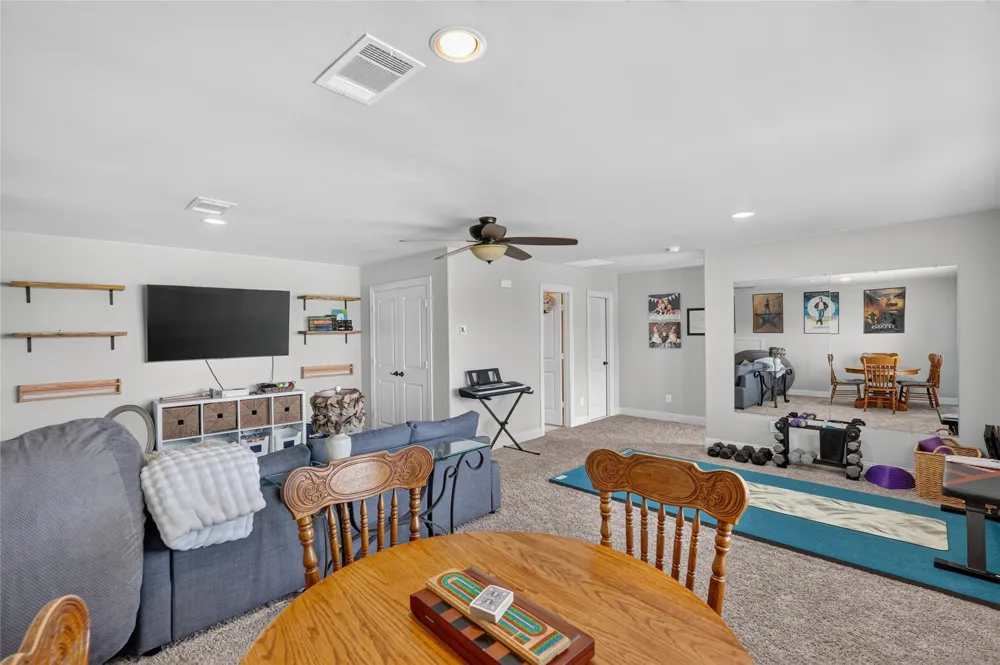 11110 Whispering Lane Talty, TX 75126