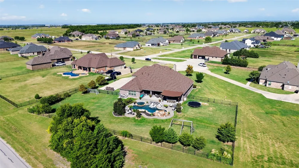 11110 Whispering Lane Talty, TX 75126