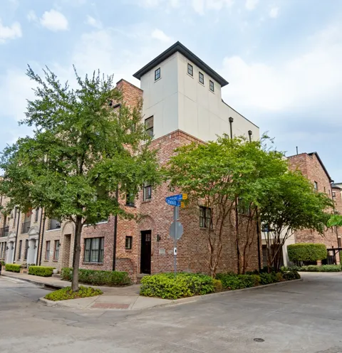 2110 Helsminster Drive