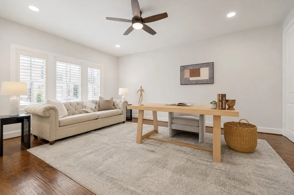 2110 Helsminster Drive Dallas, TX 75201