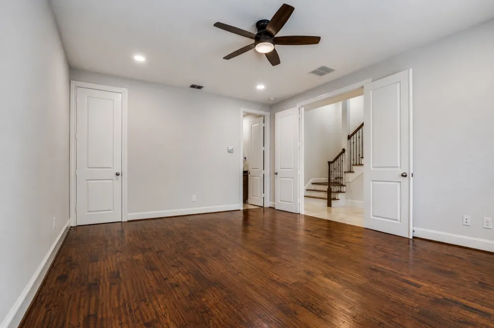 2110 Helsminster Drive Dallas, TX 75201