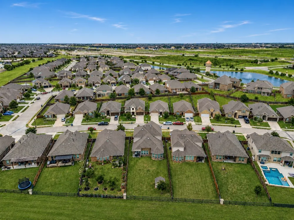 3508 Weyburn Drive Mansfield, TX 76084