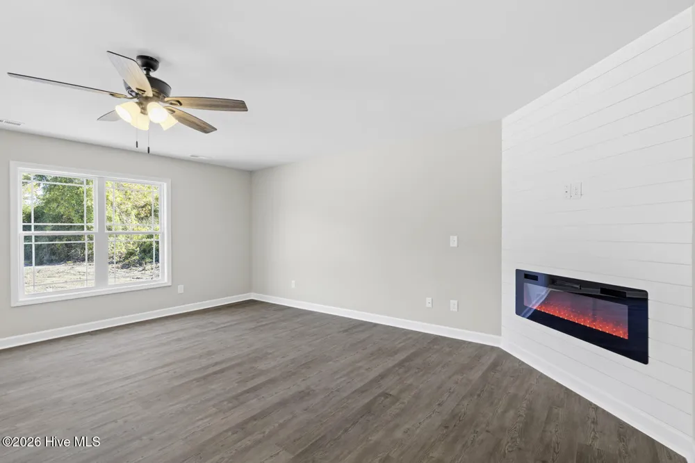 1250 Old Maplehurst Road Jacksonville, NC 28540
