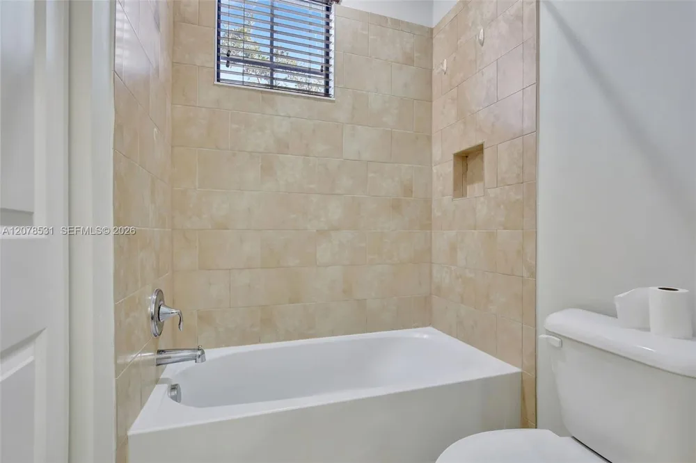 12430 NW 32nd Mnr Sunrise, FL 33323