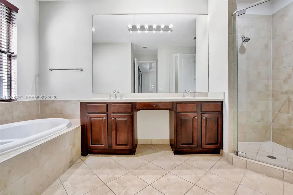 12430 NW 32nd Mnr Sunrise, FL 33323
