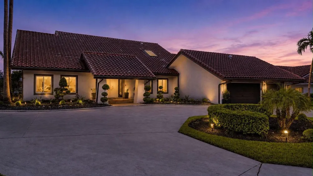 8709 BANYAN COURT Tamarac, FL 33321