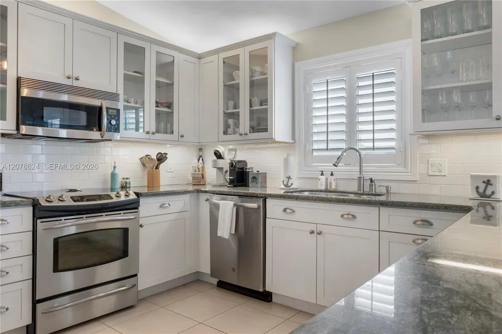 148 Giardino Dr Plantation Key, FL 33036