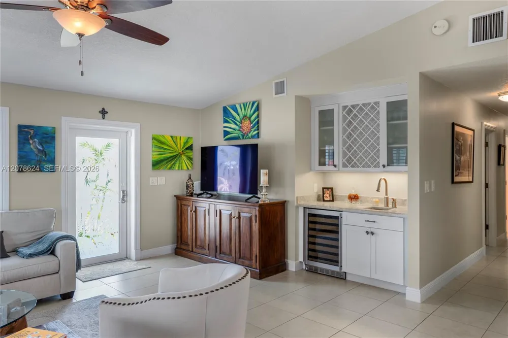 148 Giardino Dr Plantation Key, FL 33036