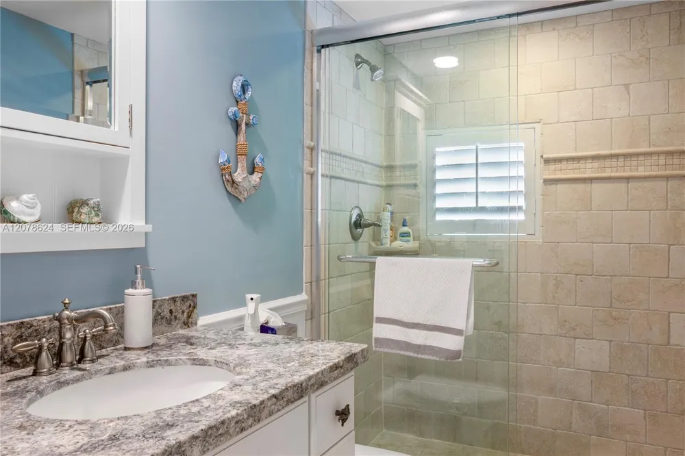148 Giardino Dr Plantation Key, FL 33036