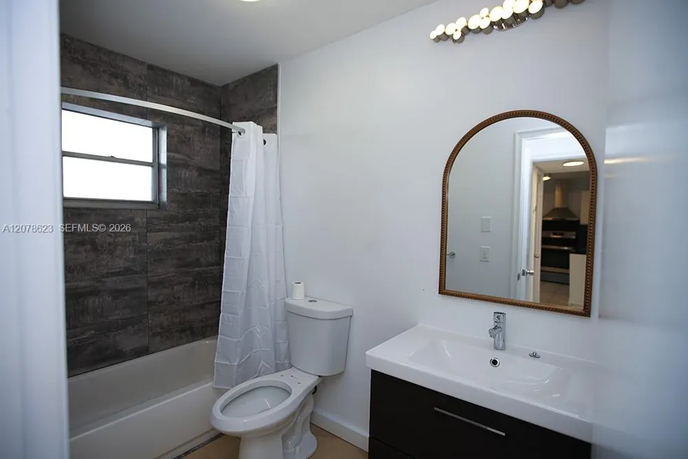 300 NE 12th Ave #703 Hallandale Beach, FL 33009