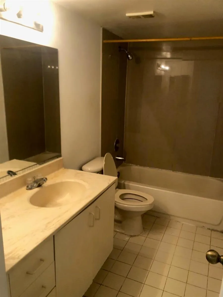 8781 WILES ROAD #201 Coral Springs, FL 33067
