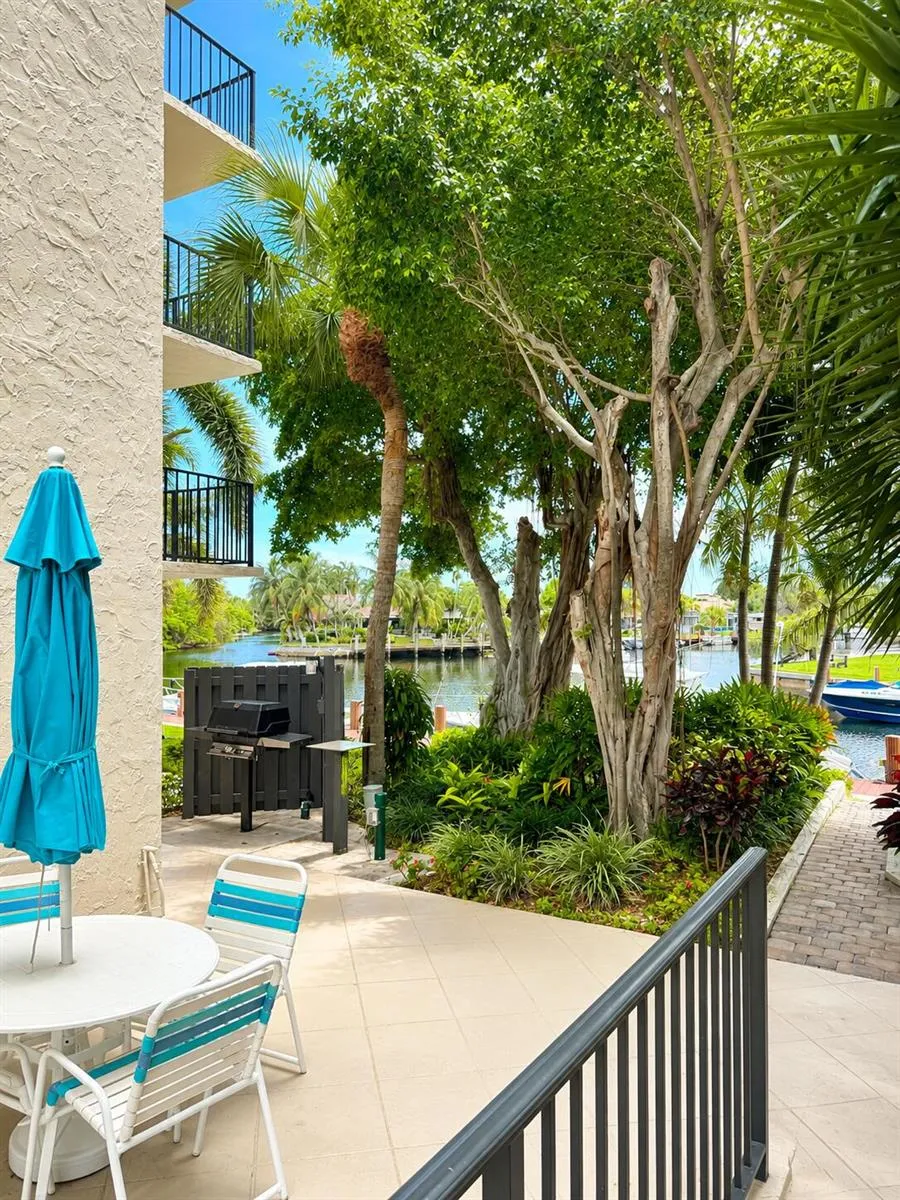 7 Royal Palm Way #505 Boca Raton, FL 33432