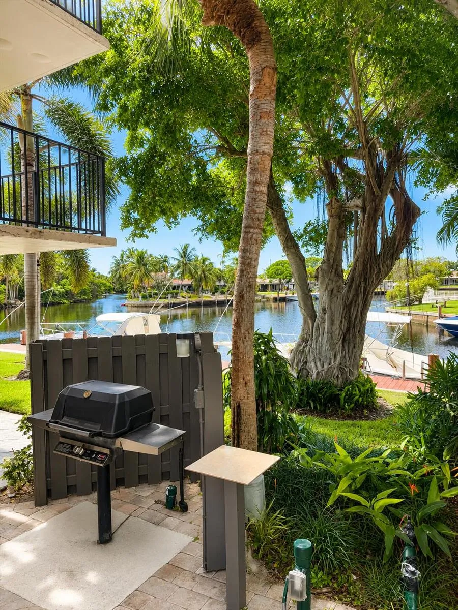7 Royal Palm Way #505 Boca Raton, FL 33432