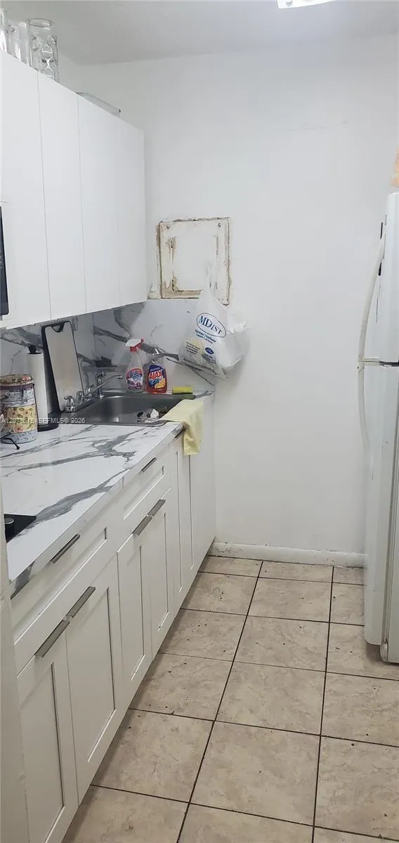 677 SW 9th Ave #102 Miami, FL 33130