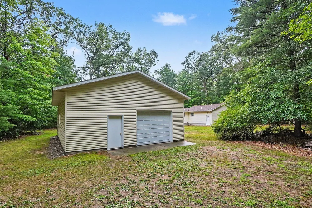 4730 W McMillan Road Fruitland Township, MI 49445