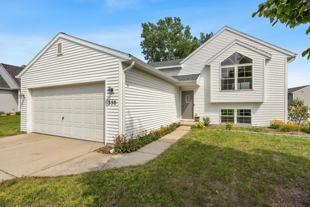350 Tall Grass Drive Cedar Springs City, MI 49319