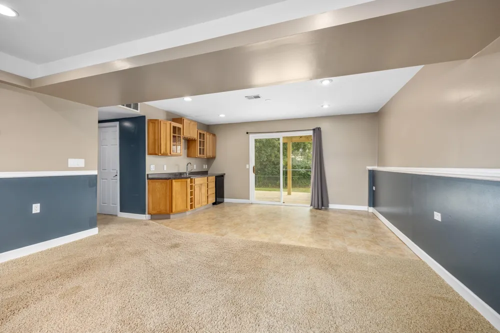 350 Tall Grass Drive Cedar Springs City, MI 49319