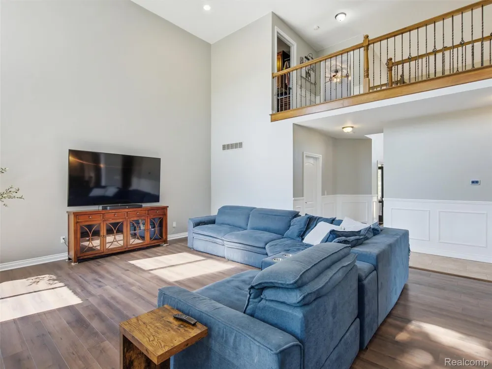 39218 Nautical Lane Harrison Charter Township, MI 48045