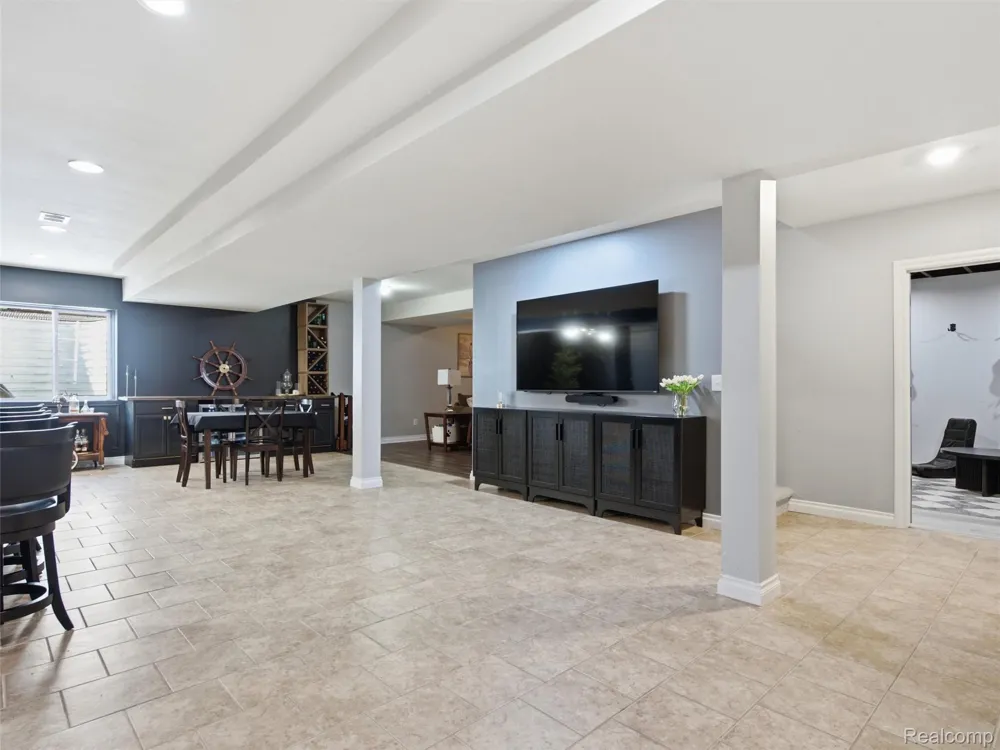 39218 Nautical Lane Harrison Charter Township, MI 48045