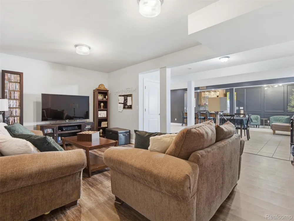 39218 Nautical Lane Harrison Charter Township, MI 48045