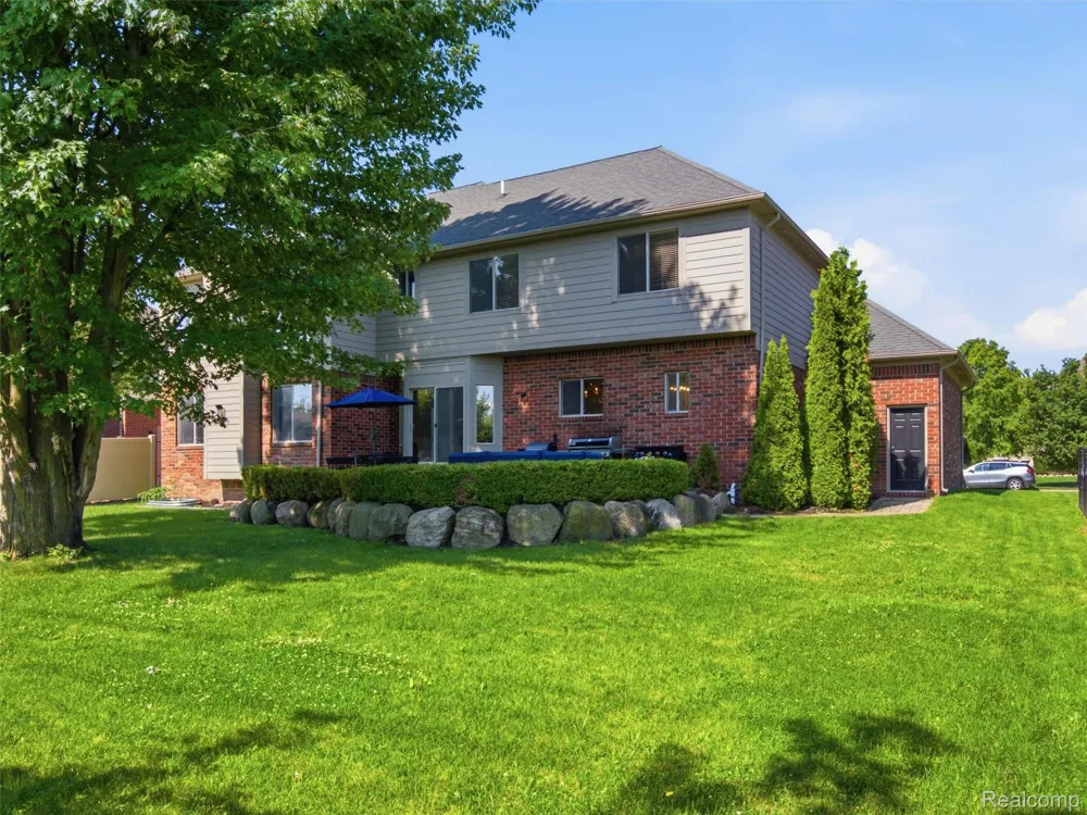 39218 Nautical Lane Harrison Charter Township, MI 48045