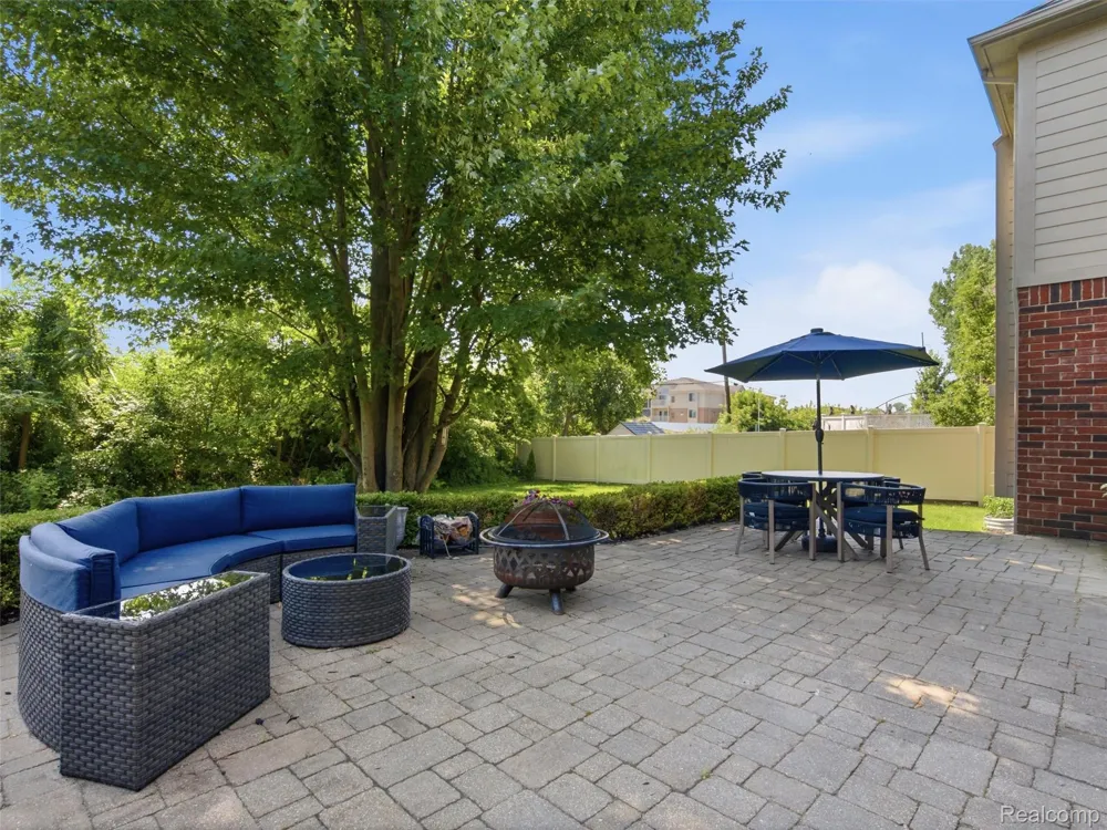 39218 Nautical Lane Harrison Charter Township, MI 48045