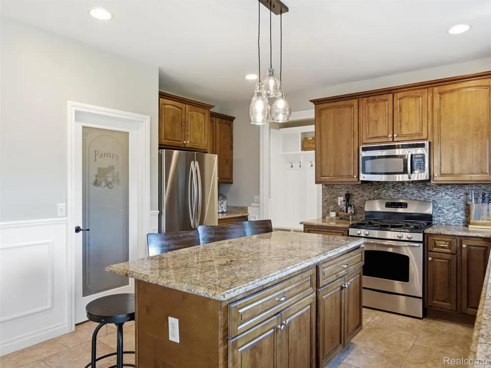 39218 Nautical Lane Harrison Charter Township, MI 48045