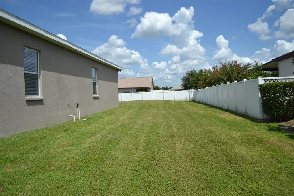 2828 BLACKWATER CREEK DRIVE Lakeland, FL 33810