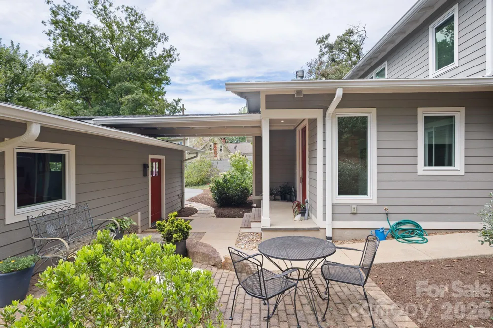 497 Kimberly Avenue Asheville, NC 28804