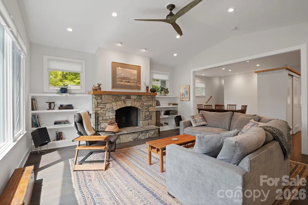 497 Kimberly Avenue Asheville, NC 28804