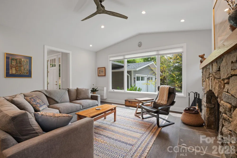 497 Kimberly Avenue Asheville, NC 28804