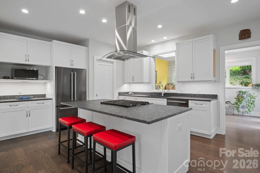 497 Kimberly Avenue Asheville, NC 28804