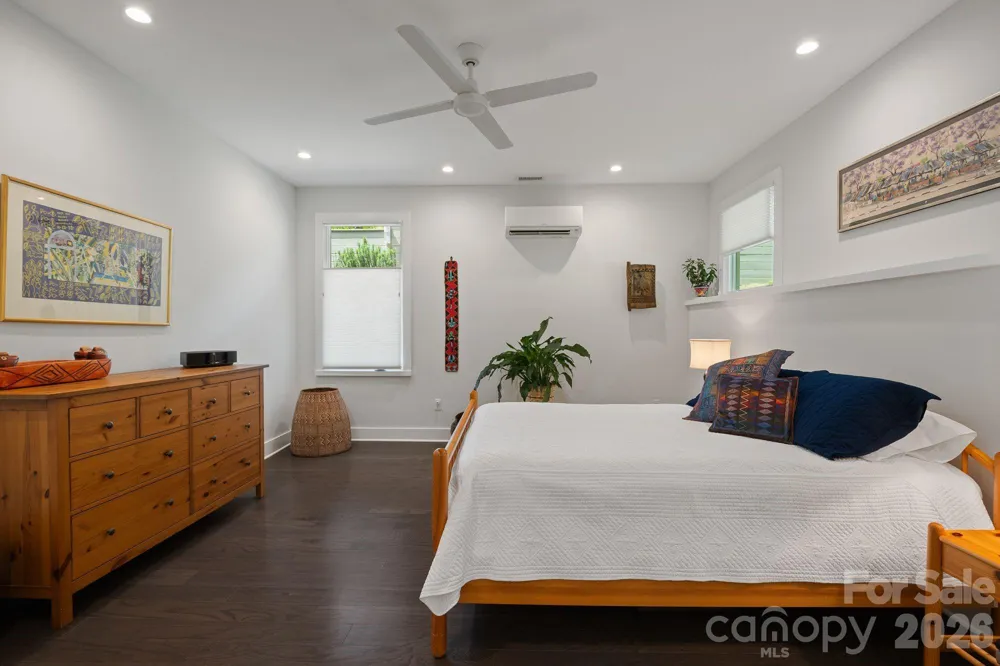497 Kimberly Avenue Asheville, NC 28804