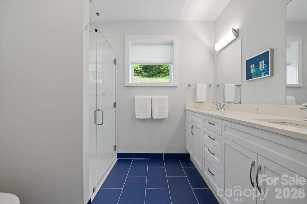 497 Kimberly Avenue Asheville, NC 28804