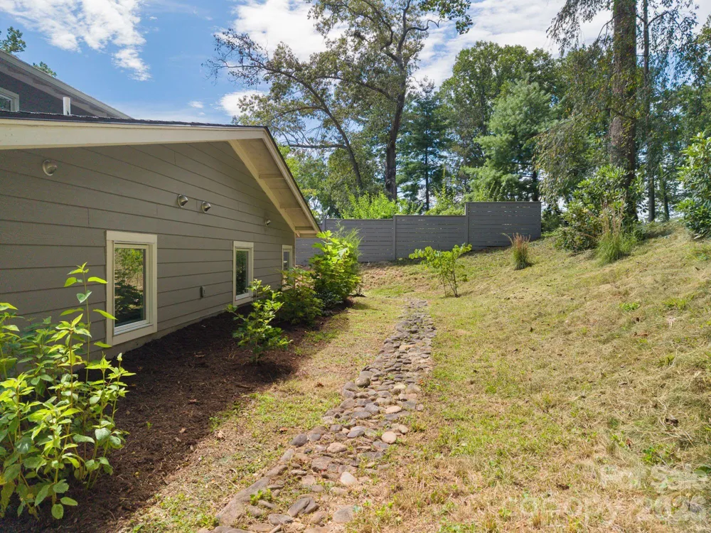 497 Kimberly Avenue Asheville, NC 28804
