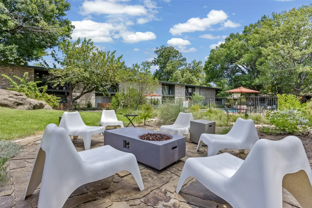 1304 Mariposa Drive #132 Austin, TX 78704