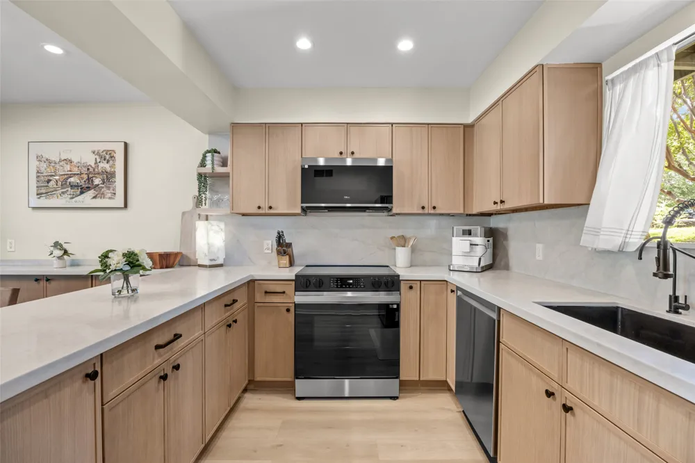 1304 Mariposa Drive #132 Austin, TX 78704