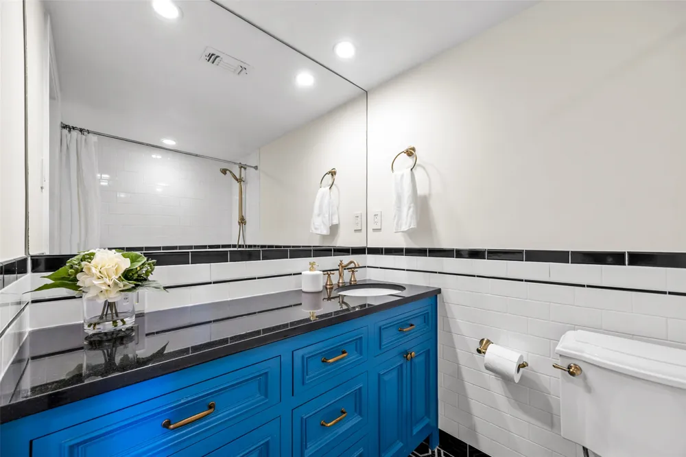 1304 Mariposa Drive #132 Austin, TX 78704