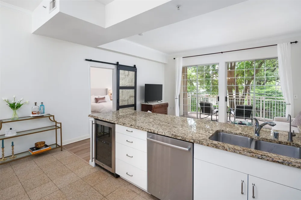 3225 Turtle Creek Boulevard #234 Dallas, TX 75219
