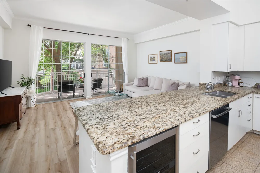 3225 Turtle Creek Boulevard #234 Dallas, TX 75219