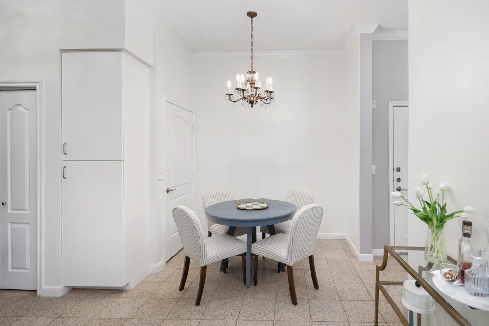 3225 Turtle Creek Boulevard #234 Dallas, TX 75219