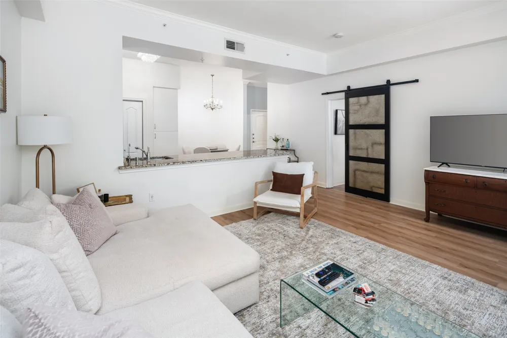 3225 Turtle Creek Boulevard #234 Dallas, TX 75219