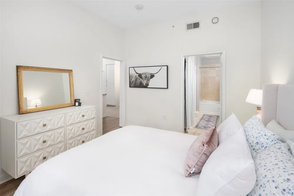 3225 Turtle Creek Boulevard #234 Dallas, TX 75219