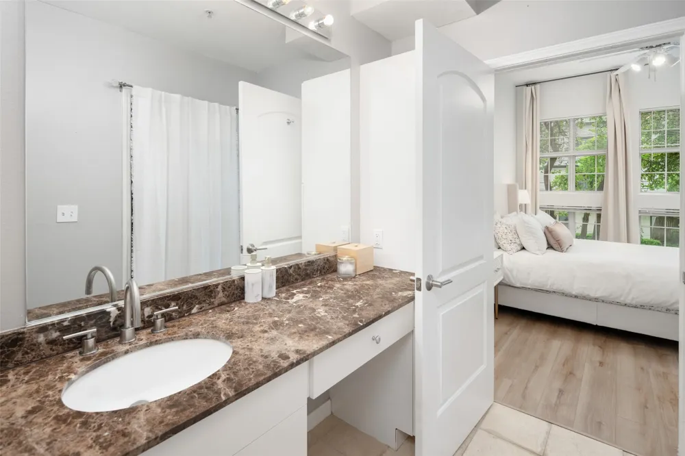 3225 Turtle Creek Boulevard #234 Dallas, TX 75219